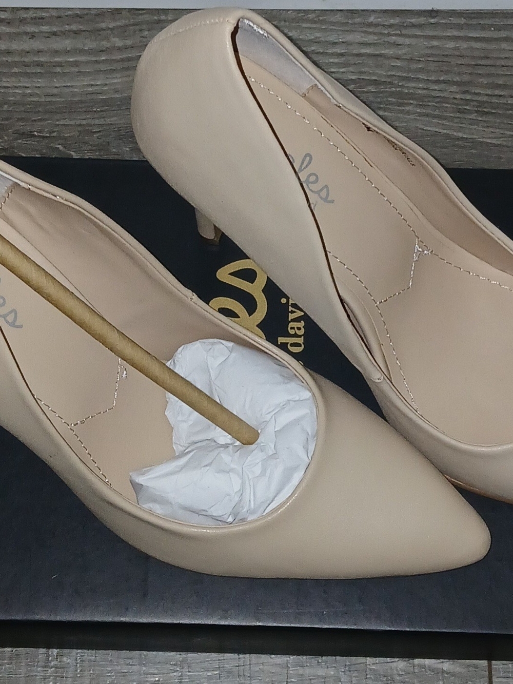 Charles David Pact Nude Pumps
